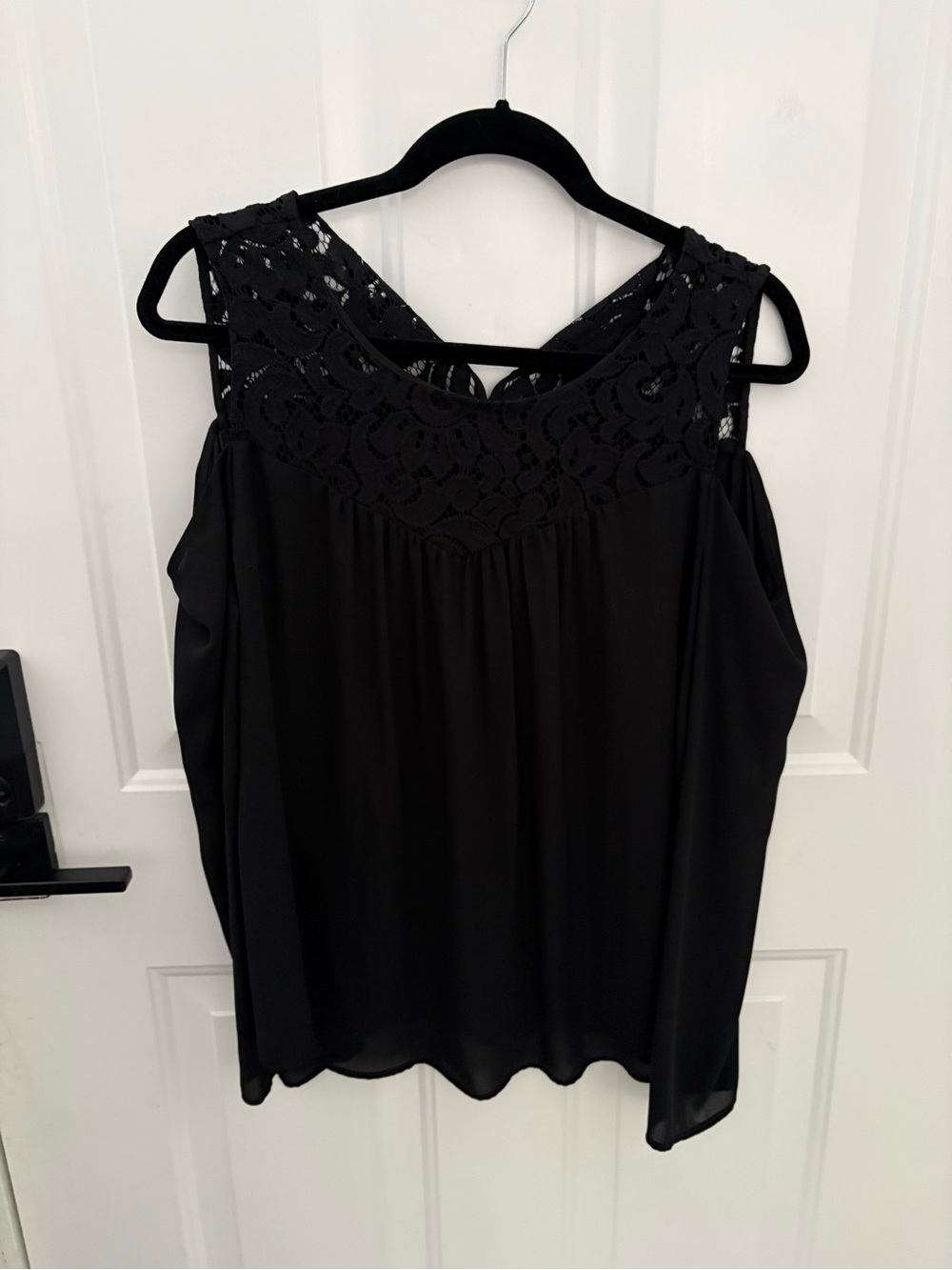 Worthington Black Lace Yoke Sleeveless Camisole